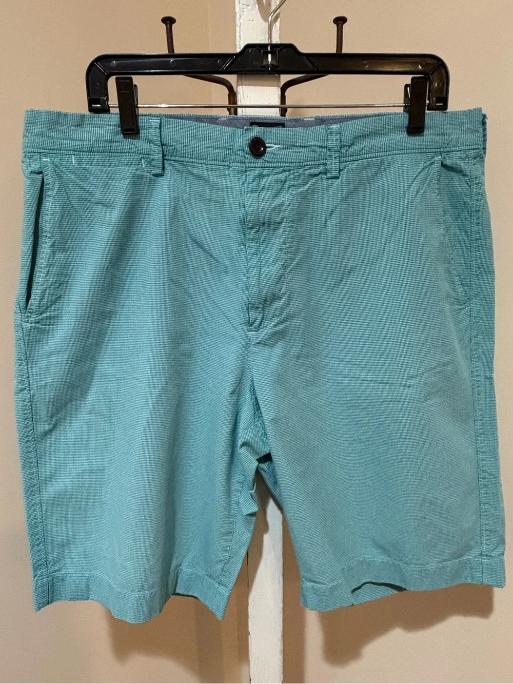 MENS JCREW CLUB SHORTS FLAT FRONT IN  SIZE 36” WAIST 11” LENGTH